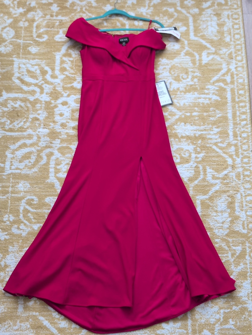 NWT - Xscape One-Shoulder Red Evening Gown - Size 10 Petite